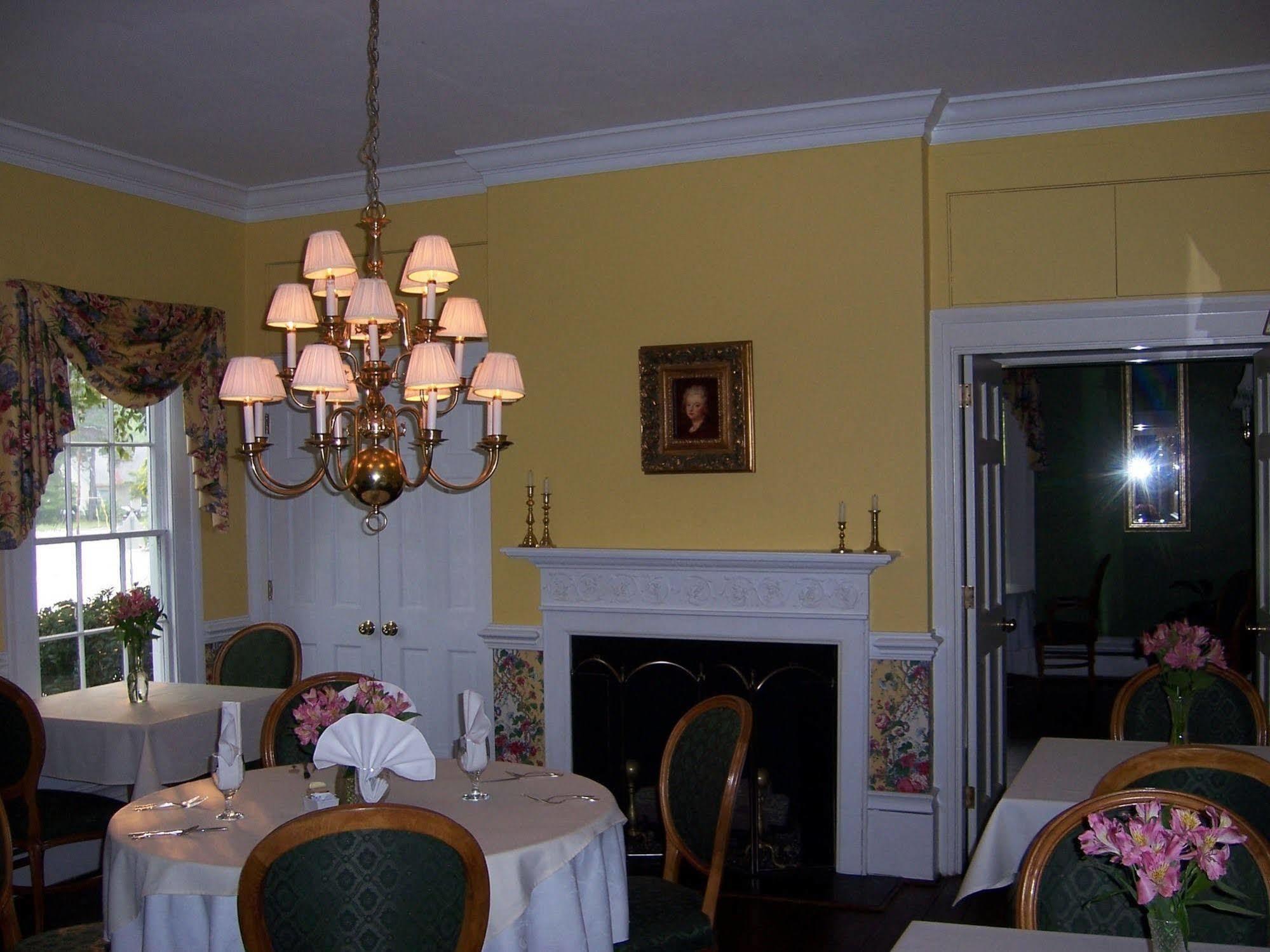 Clinton The Ashford Inn מסעדה תמונה